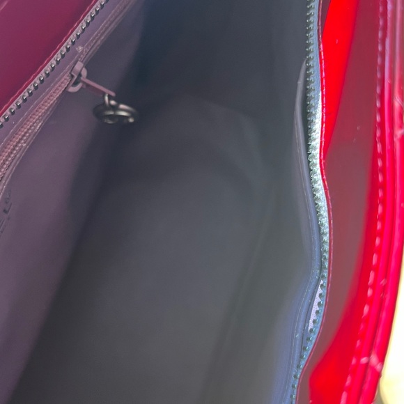 CHANEL Medallion Tote custom dyed with card, medallion pull, sticker in tact - Picture 14 of 17